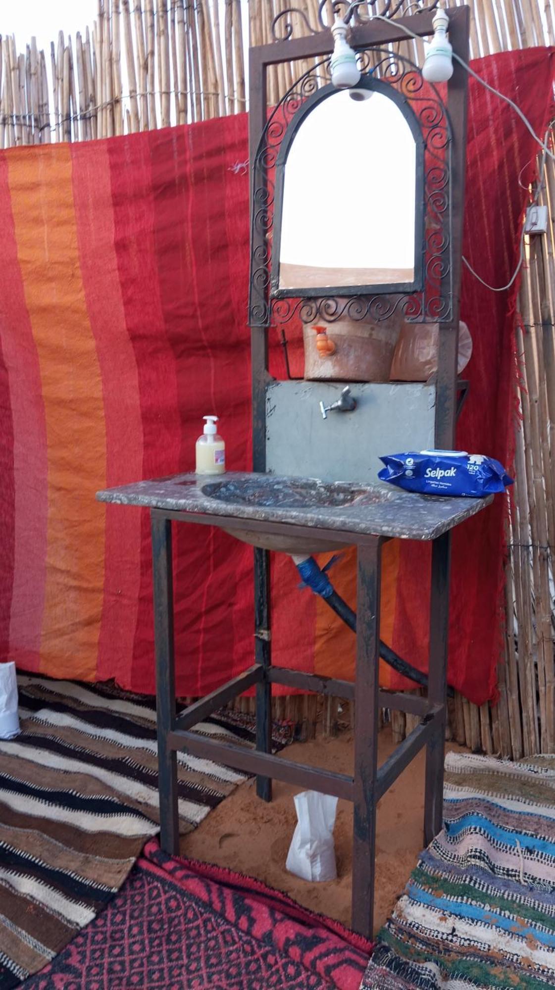 Gambi Camp Otel Adrouine Dış mekan fotoğraf